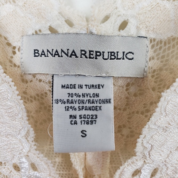 BANANA REPUBLIC lace top - Picture 4 of 5